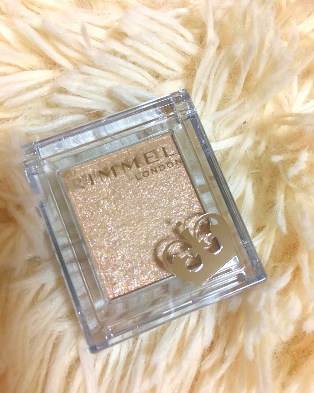 RIMMELのパウダーアイシャドウ