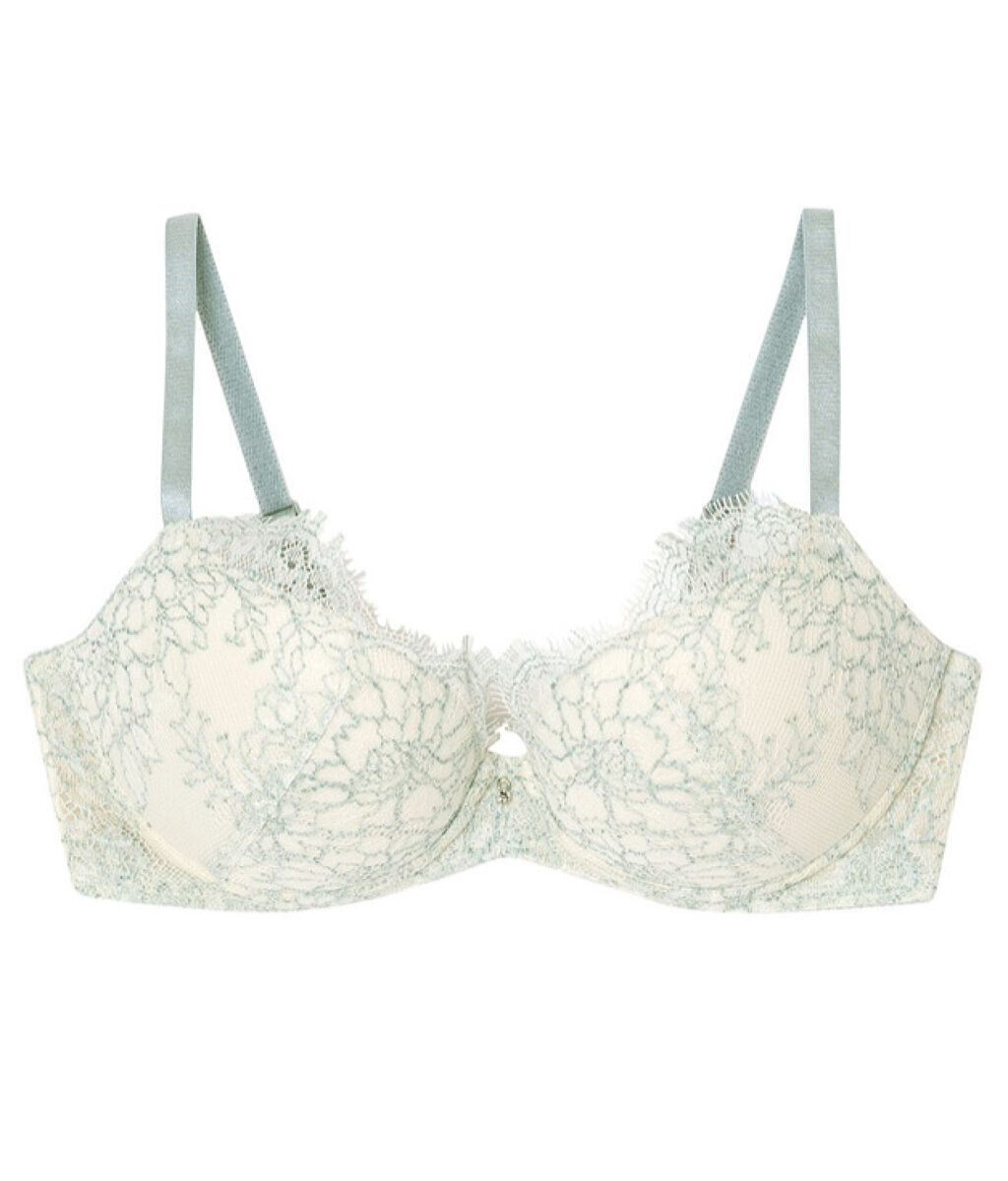 ブラレット Amphiの口コミ 新調したノンワイヤーブラがめちゃくちゃ盛れ By 𝒜𝓂𝒶𝓃𝒶 Lips