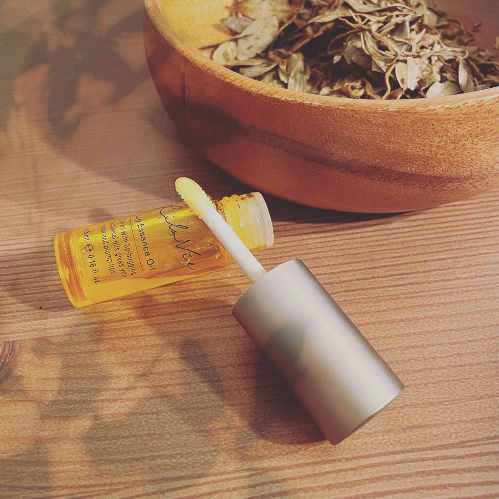 リップエッセンスオイル Lala Vieの口コミ Lalavieリップエッセンスオイル人塗り By China 混合肌 30代前半 Lips