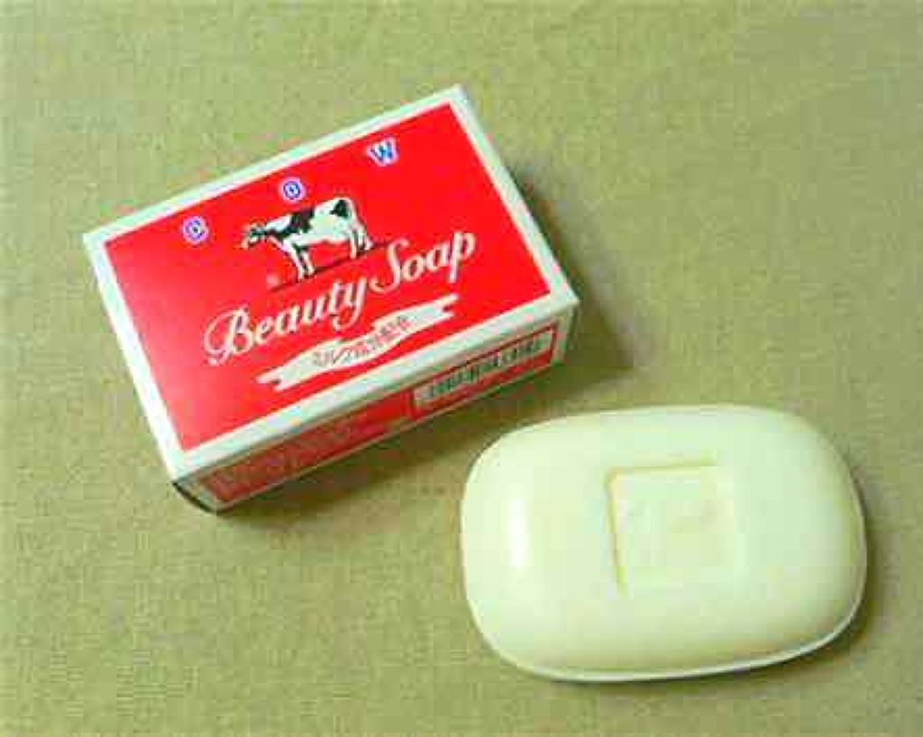 カウブランド 赤箱 しっとり カウブランドの口コミ カウブランド赤箱 用途は洗顔 私の悩み毛 By 赤ら顔のあやたそさん 代前半 Lips