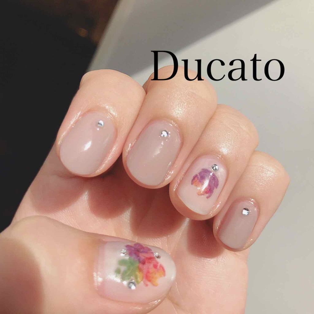 ナチュラルネイルカラーn デュカートの口コミ 親指 薬指デュカートコンデンスミルク1度塗 By Ishiko 混合肌 30代前半 Lips