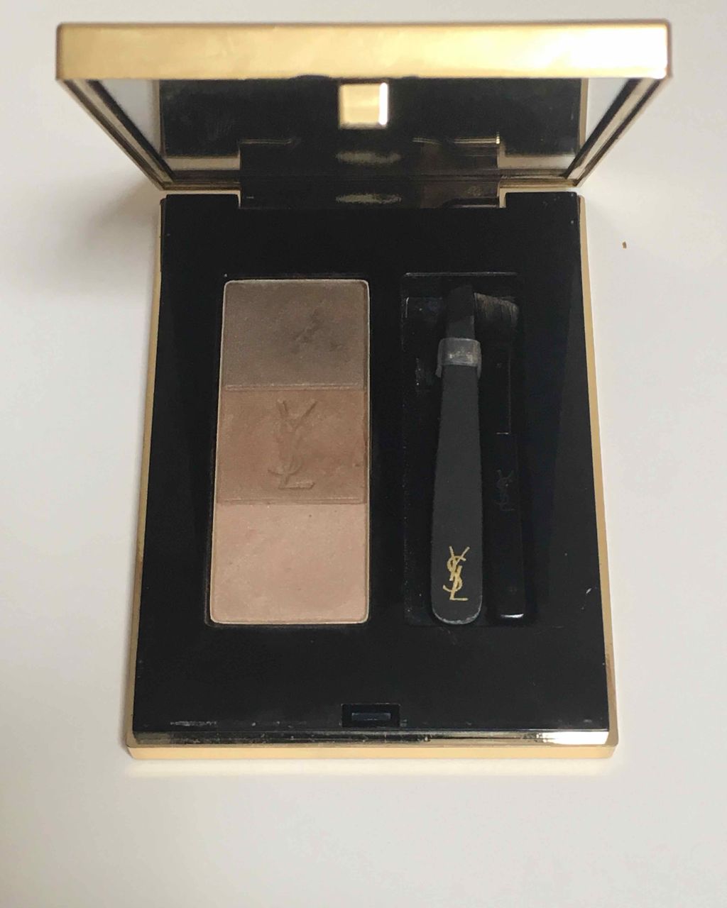 ブロウクチュール パレット Yves Saint Laurent Beauteの口コミ イヴ サンローランのアイブロウは色持ちば By Mikan 普通肌 代後半 Lips