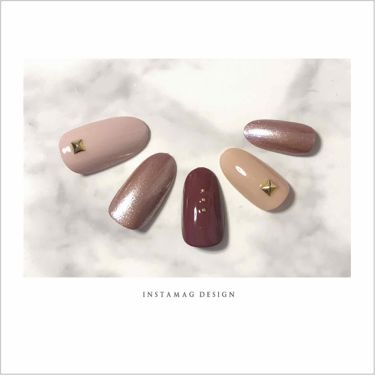 限定マニキュア ネイルホリック ネイルホリックの口コミ ベージュ ブラウンでスタッズネイル セル By Saori アトピー肌 30代後半 Lips