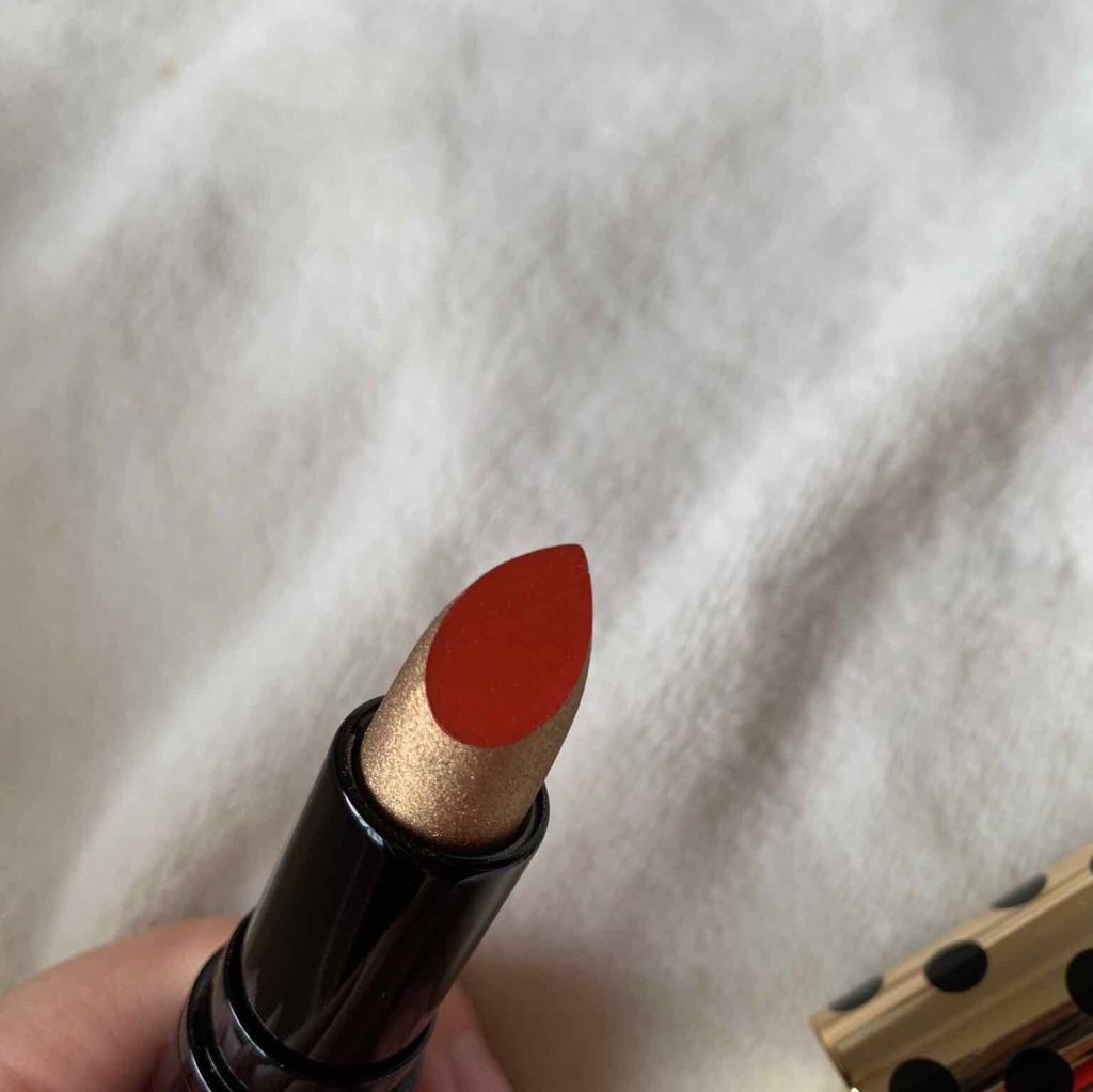 Dla ゴールドリップ Dlaの人気色を比較 このリップ 金が入ってるんですって奥さん By Arii 乾燥肌 代後半 Lips