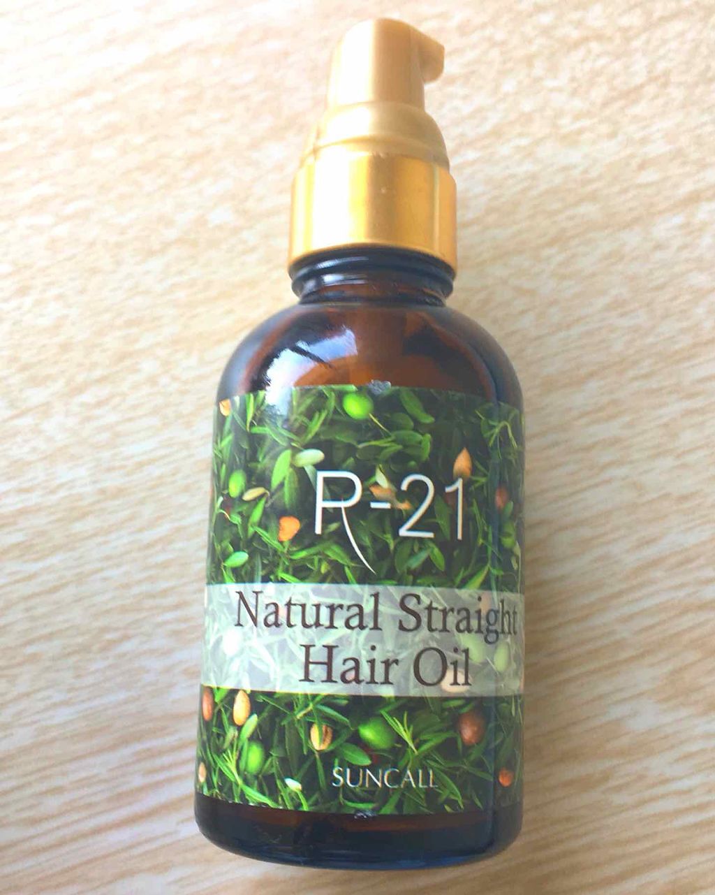 R 21 ストレート ヘアオイル サンコールの口コミ オイルなのにさらっとしたつけ心地で 私はロ By ぽむ Lips