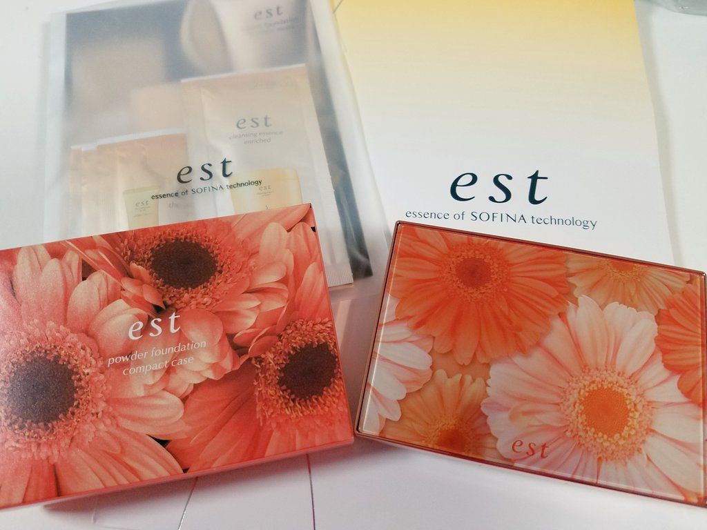 横 付き添い人 道徳の Est ファンデーション ケース Omoto Restaurant Com