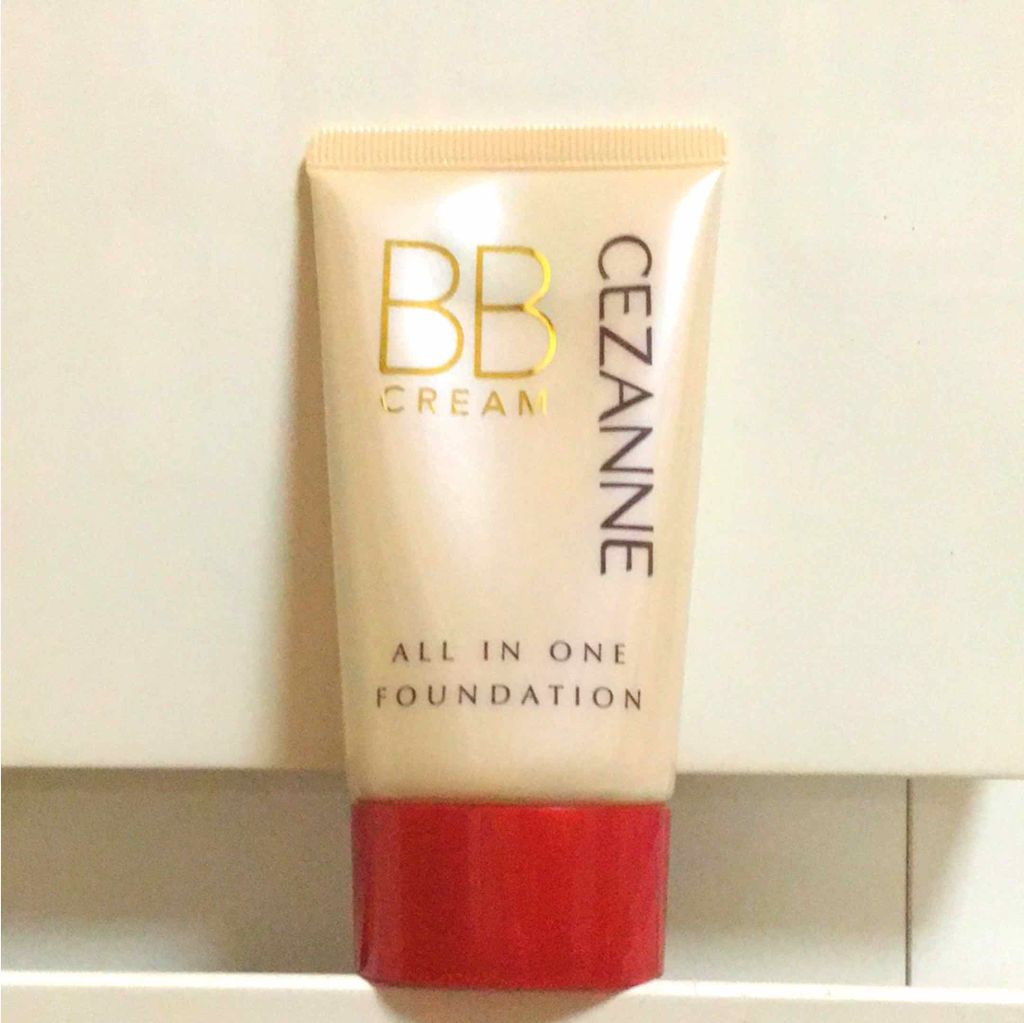 クリーム Cezanneの口コミ 乾燥肌なのか 塗ると頰の所はパリパリした肌 By Shiny Sounds 00w 混合肌 30代前半 Lips