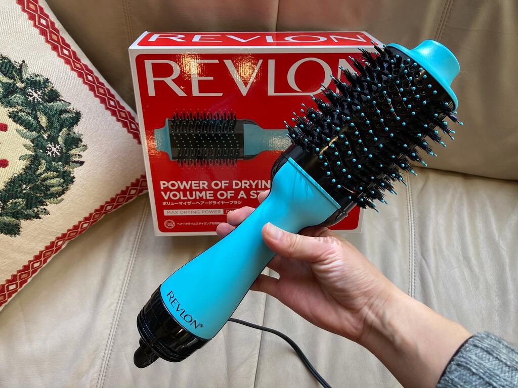 ボリューマイザーヘアードライヤーブラシ Revlonの口コミ マイナスイオン効果で滑らかな髪心地スタイ By Rie Beauty 乾燥肌 30代前半 Lips