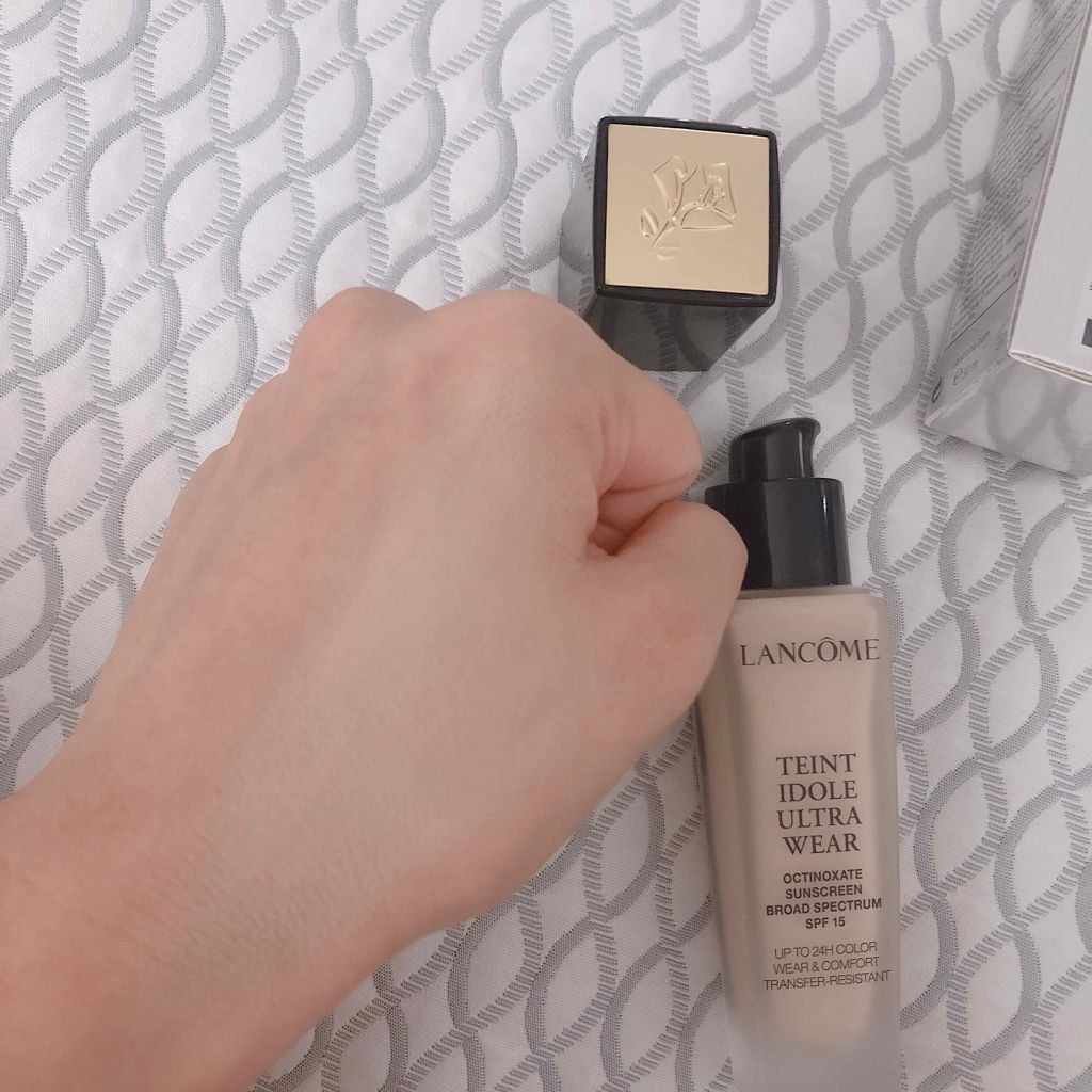陶器のようなマット肌に|LANCOME
