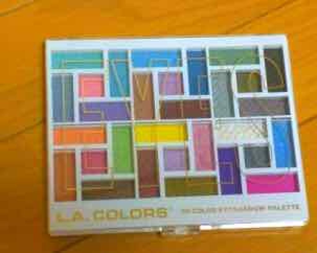 30カラーアイシャドーパレット エルエイカラーズの口コミ L A Colors 30カラーアイシャド By えりり 脂性肌 30代前半 Lips