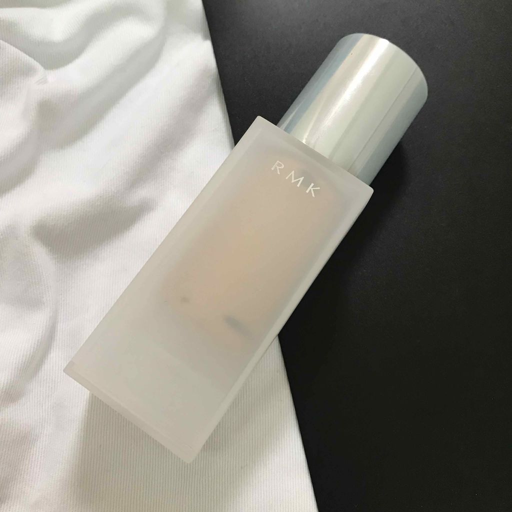 自然で崩れ知らずファンデ|RMK