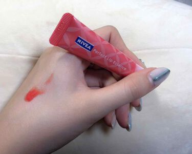 ナチュラルカラーリップ パーフェクトエッセンス ニベアの口コミ ニベアパーフェクトリップエッセンスr こち By 柴田 混合肌 代前半 Lips