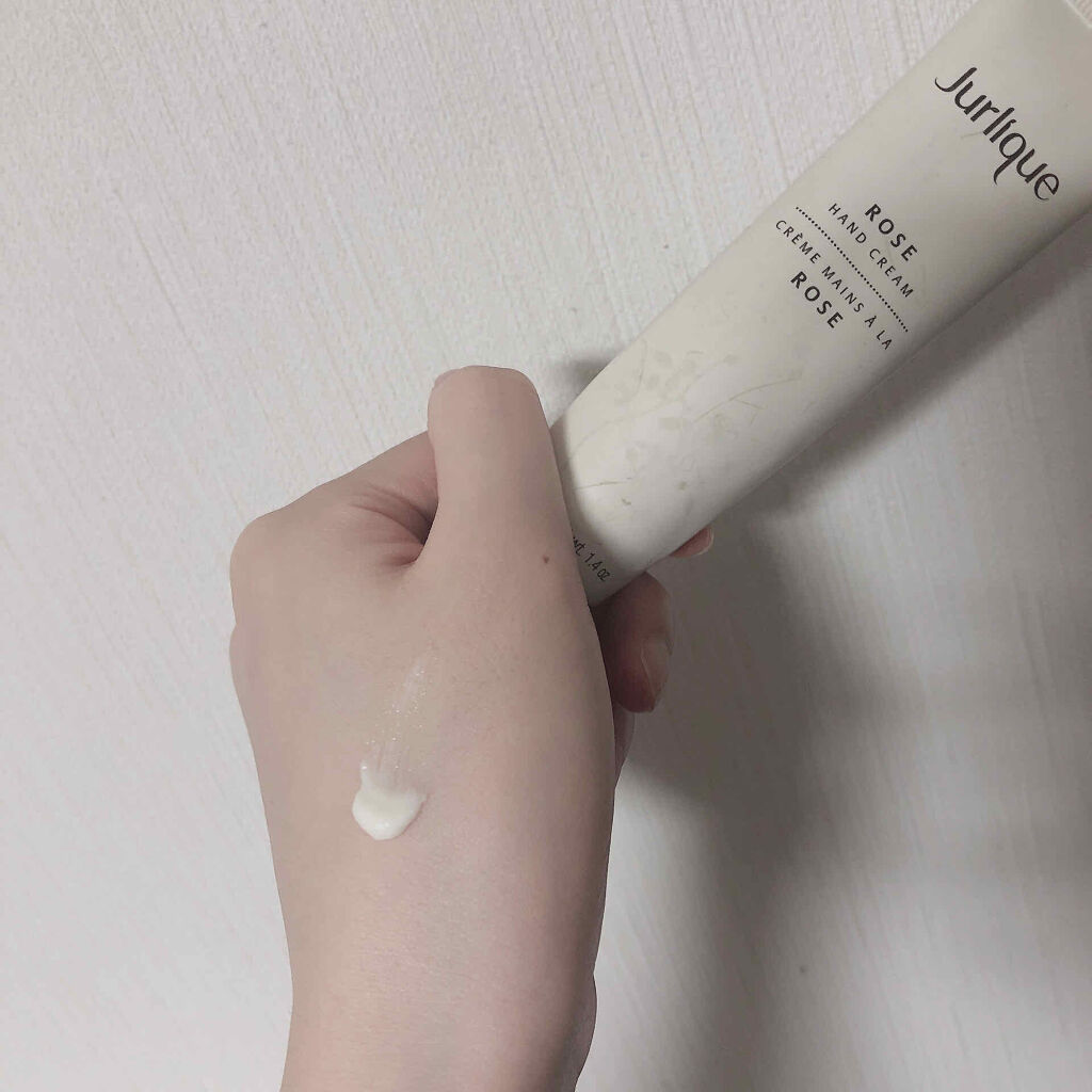 甘美なローズの香りをまとって
