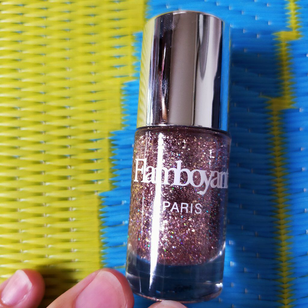 Flamboyant フランボヤン ピールオフネイル Daisoの辛口レビュー 剥せるネイルなのでお風呂入ったら見事に剥が By てんてん 普通肌 30代後半 Lips