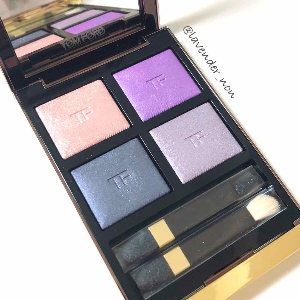 TOM FORD:4つの質感が引き立て合う