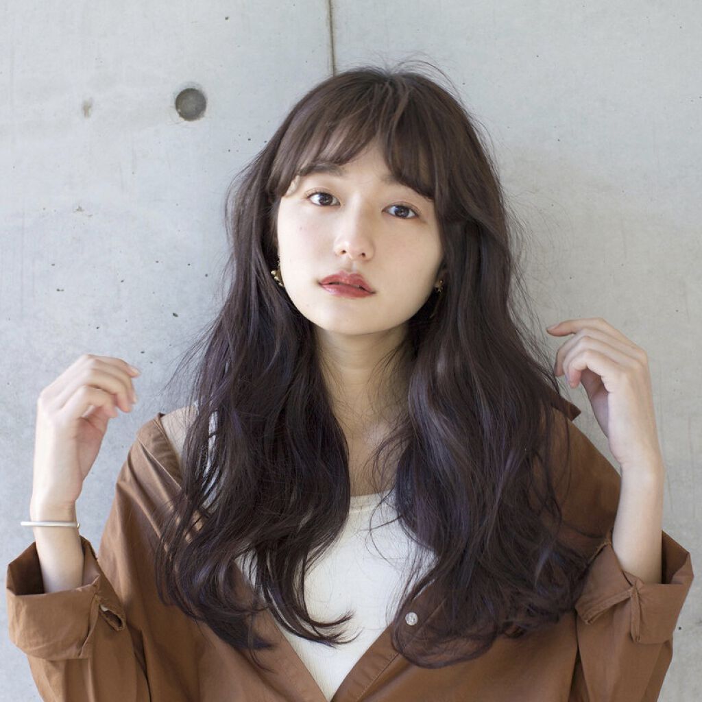 【2020】黒グロスで深み唇へニュアンスチェンジ!プチプラ・デパコスおすすめ人気アイテム16選のサムネイル