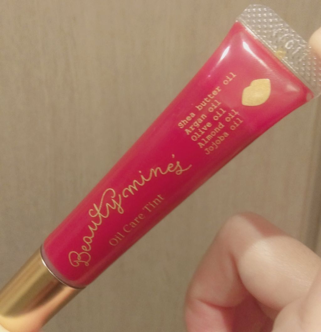 モードっぽい印象にしたいなら…