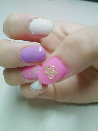 Shジェルネイル ライト対応 セリアの口コミ 超優秀 100均で買えるおすすめマニキュア セリアの ジェル ネイ By あーなん 乾燥肌 10代後半 Lips