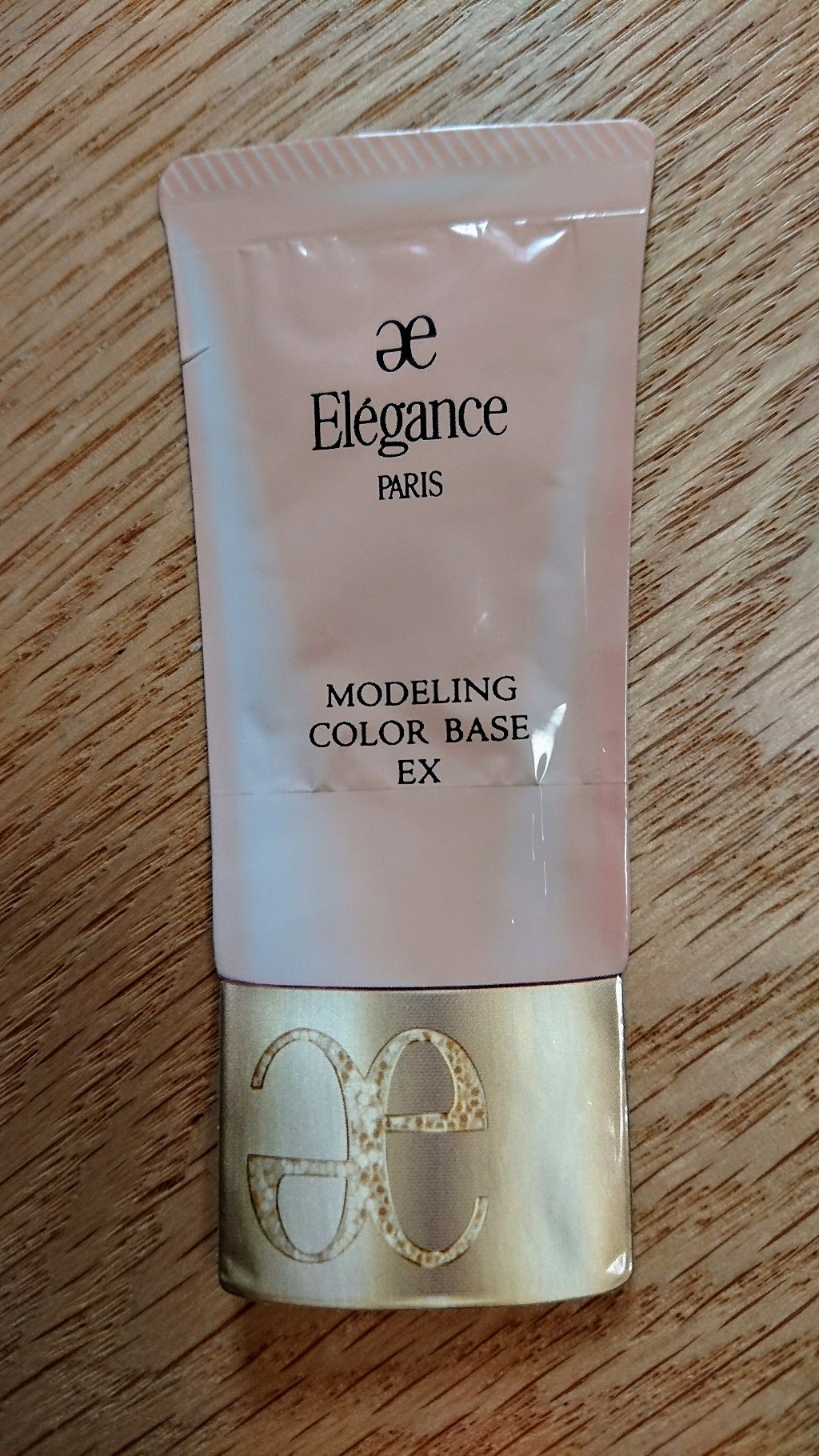 モデリング カラーベース Ex Uv Eleganceの口コミ 私は赤ら顔で 冬になると外 室内に入ると By よーしゃん 混合肌 30代前半 Lips