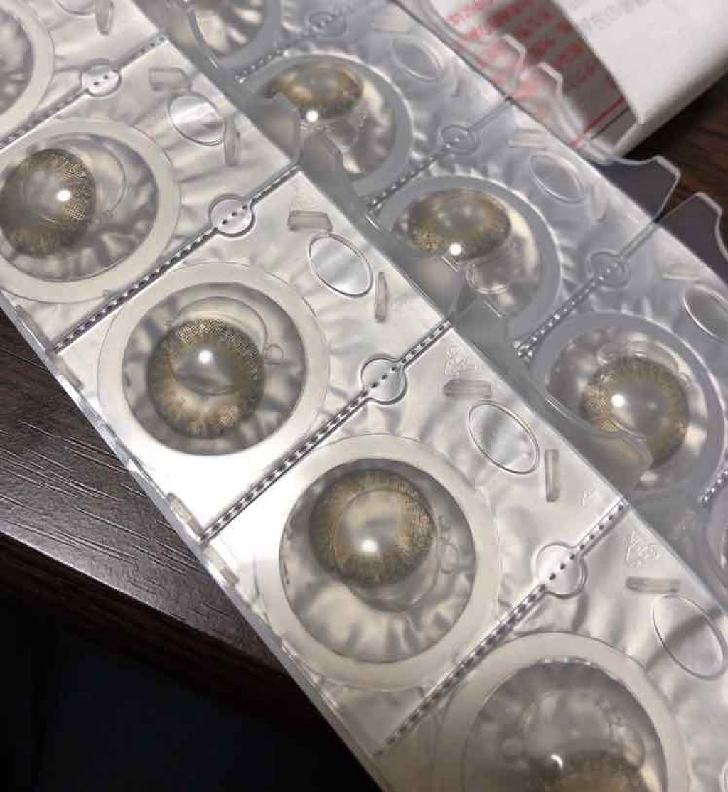 デコラティブアイズ ヴェール Decorative Eyesのカラコンレポ 着画口コミ こんにちは 時間帯的にはおはようございます By はる Lips