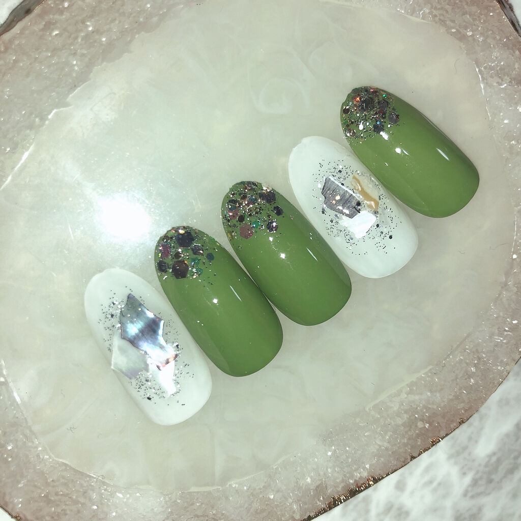 Shジェルネイル ライト対応 セリアを使った口コミ こんばんわ 今回はシェルとグリッターを使っ By N 脂性肌 代前半 Lips