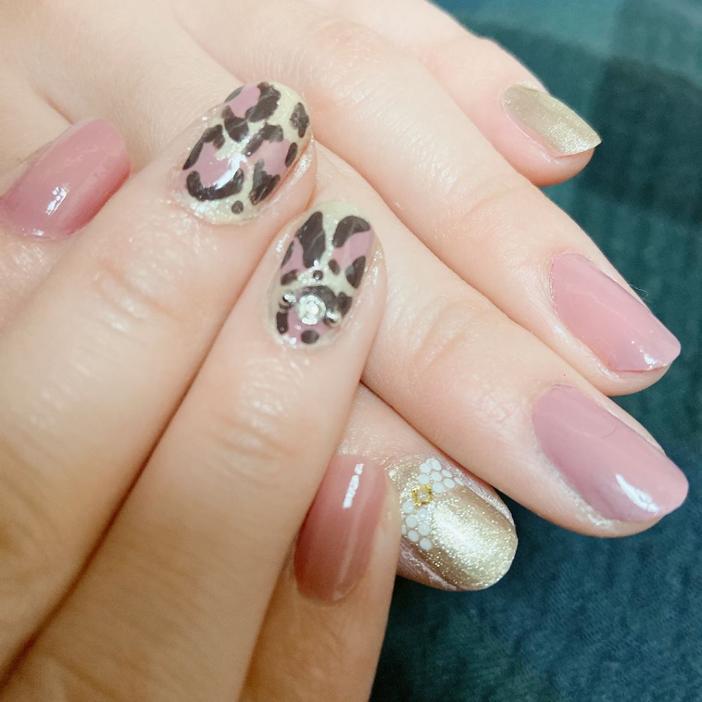サンリオネイル Daisoを使った口コミ 大人っぽいけど可愛いレオパード柄ネイル By Anatommy 敏感肌 代前半 Lips