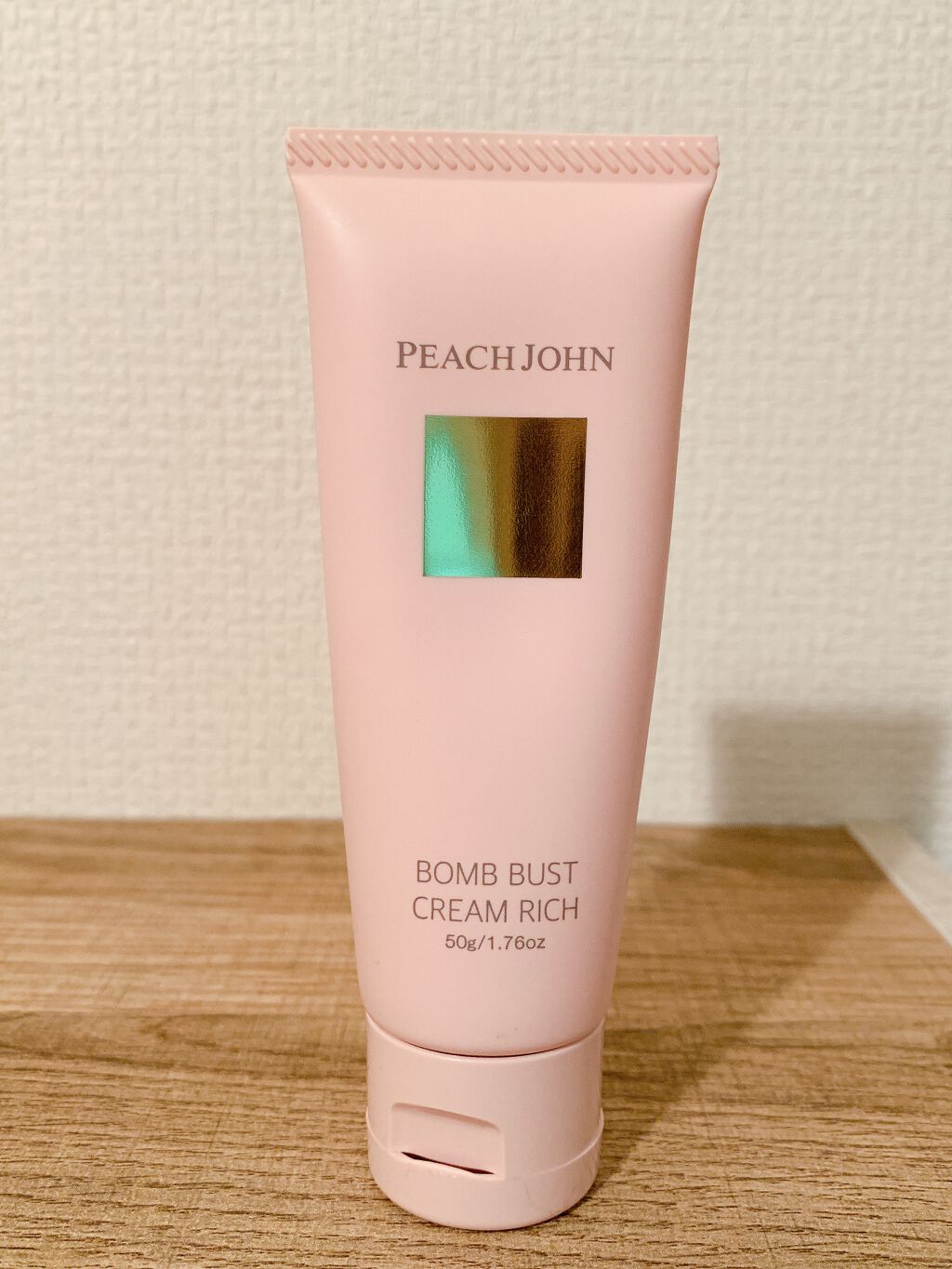 ボムバストクリーム リッチ Peach Johnの口コミ バストケアって気になりません 子供を授乳で By モモタロー 混合肌 30代後半 Lips