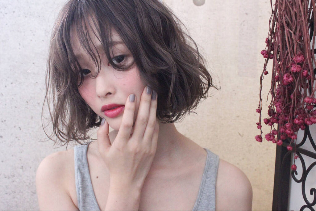一重さん必見!【涙袋】をメイクで作る方法&おすすめコスメ紹介のサムネイル
