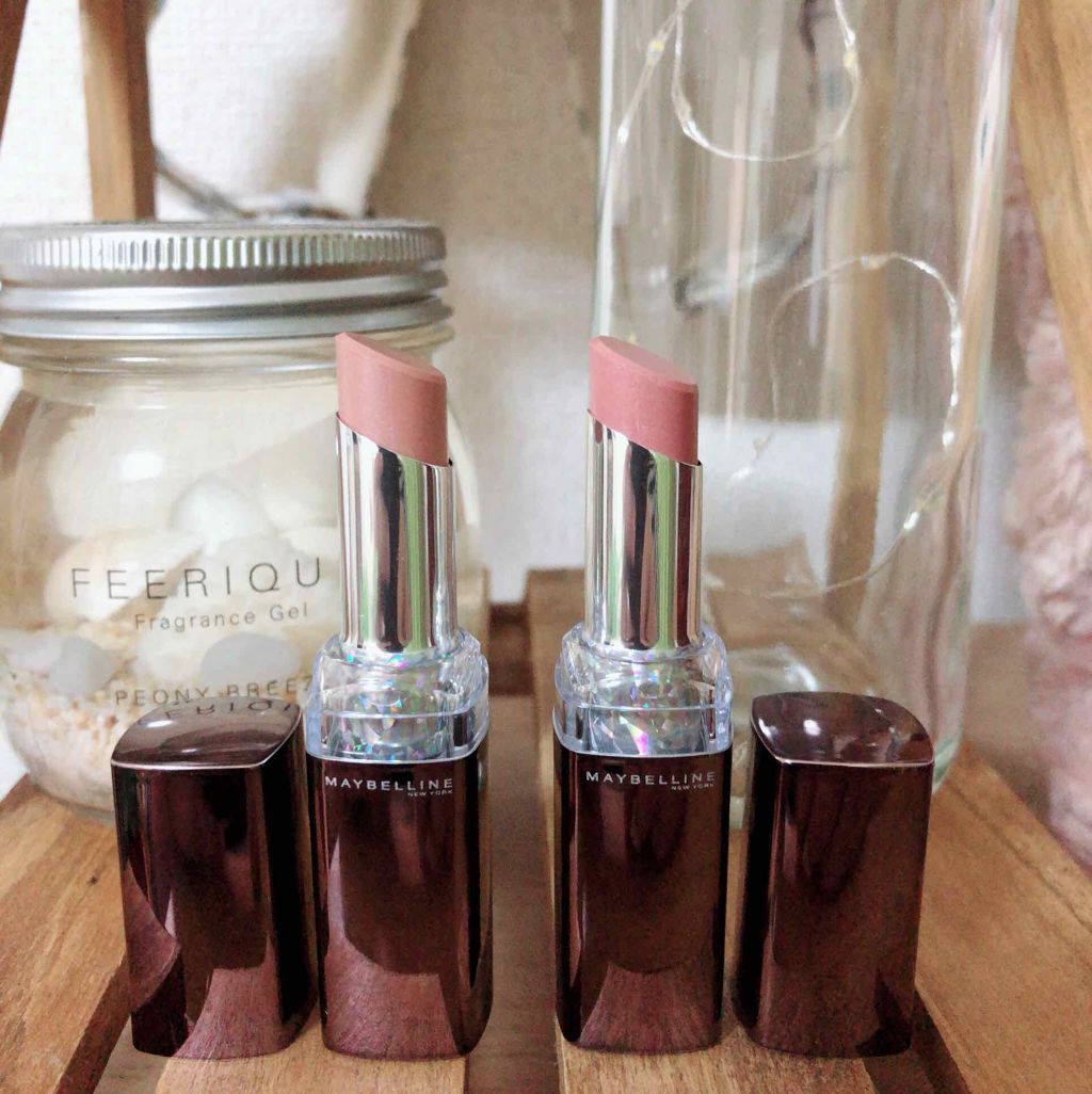 ウォーター シャイニー ボリューミー パール Maybelline New Yorkの人気色を比較 一目惚れ 偏光ラメ入ベージュリップ メ By Hal Mama 混合肌 30代前半 Lips