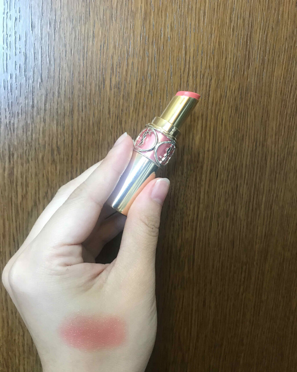 YVES SAINT LAURENT(イヴ・サンローラン)
