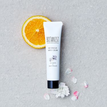 Botanist ボタニスト 公式アカウント On Lips あれ と思わず振り向く香りでドキッとさせる ボタニカルハ Lips