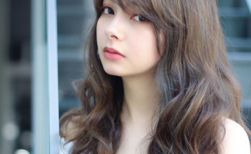 グリーンの下地で赤みを抑えて色白美肌に!デパコス、プチプラおすすめ8選のサムネイル