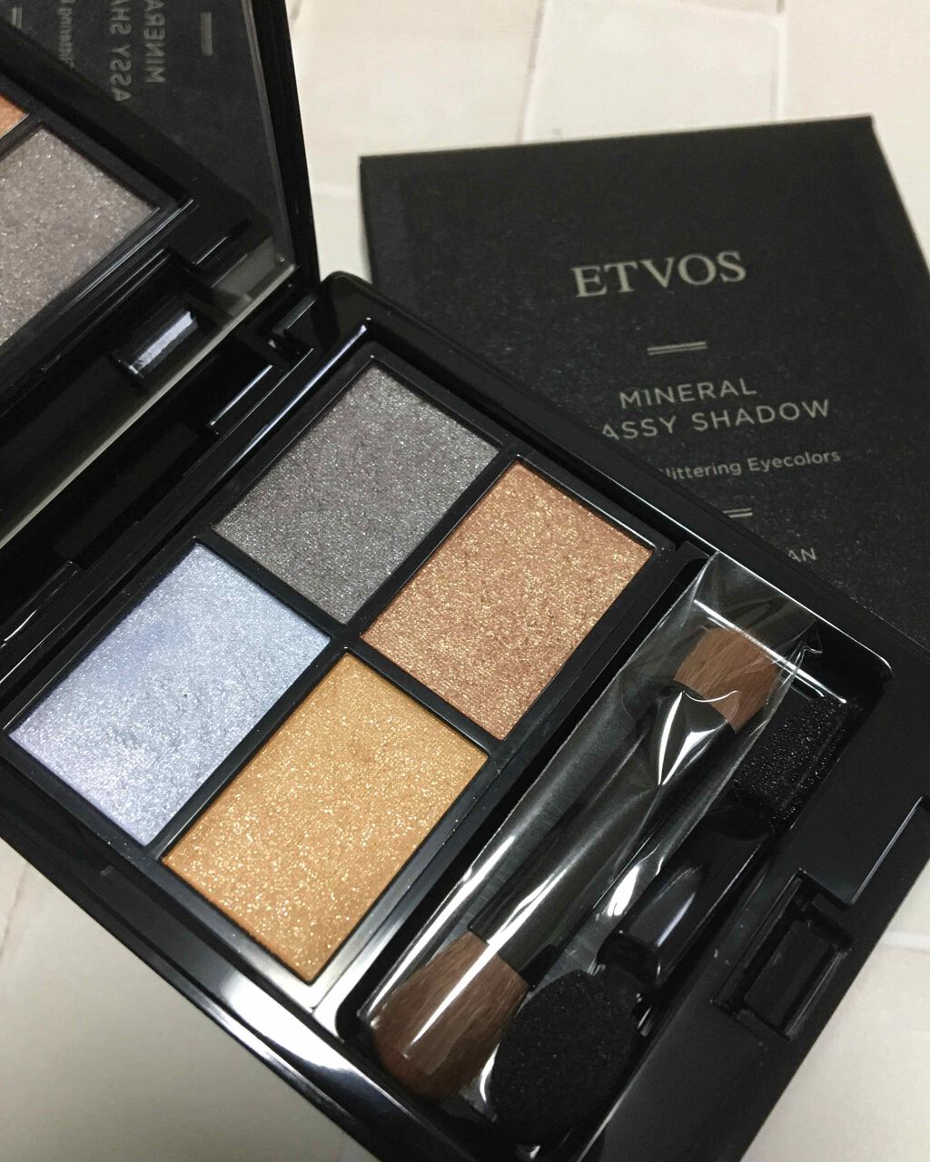 限定パウダーアイシャドウ ミネラルクラッシィシャドー エトヴォスの口コミ 石鹸で落とせるから 肌に負担をかけにくい By さくら 普通肌 30代後半 Lips