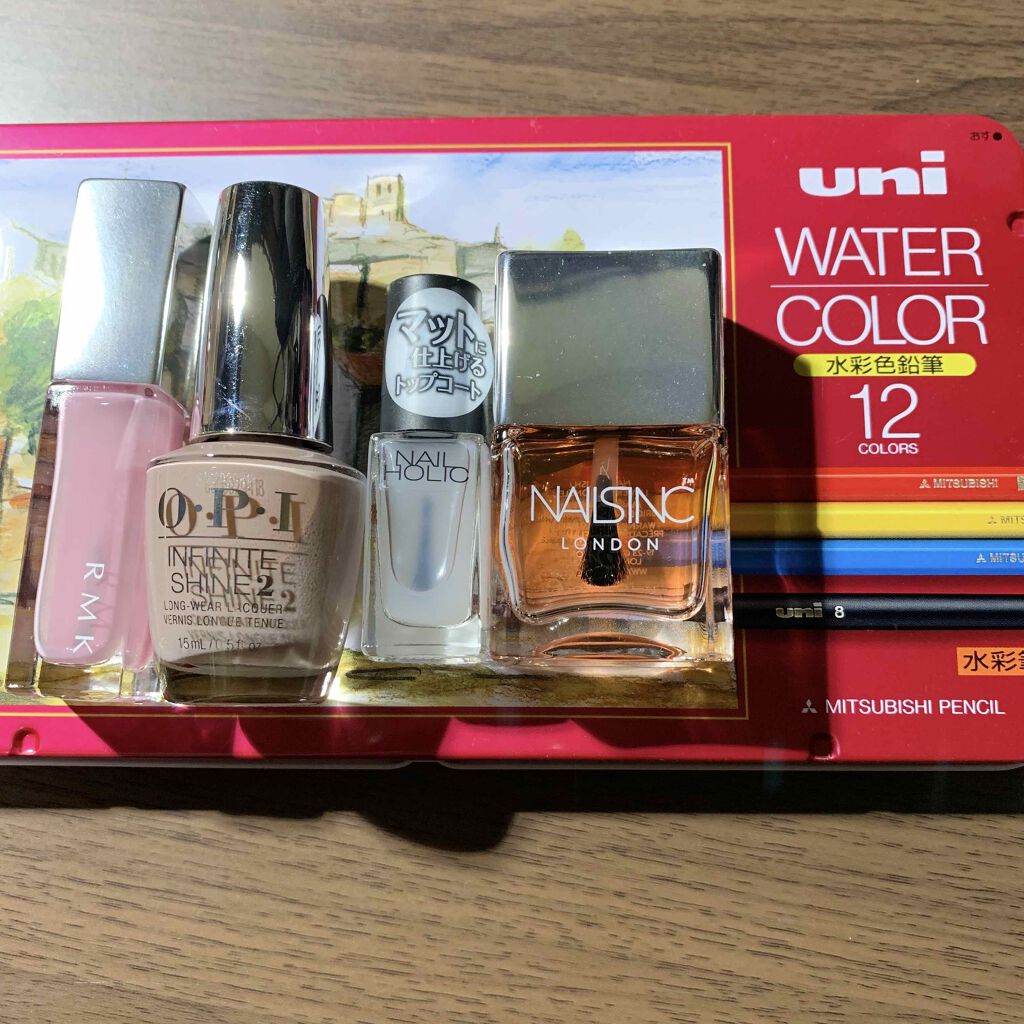 ネイルホリック トップコート ネイルホリックを使った口コミ マットトップコートと色鉛筆で個性的なネイル By くろの 混合肌 代後半 Lips