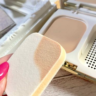 19年夏新作パウダーファンデーション シルキー フィット Covermarkの色味は 色選びの参考になる口コミ カバーマークシルキーフィット By Akane 乾燥肌 30代前半 Lips