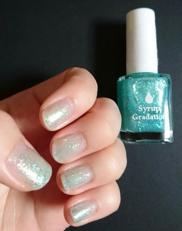 Atシロップグラデーションネイル Art Collectionの口コミ かんたんにグラデネイルができてラメがキレイ By 紅千花 投稿は超低浮上 敏感肌 代前半 Lips