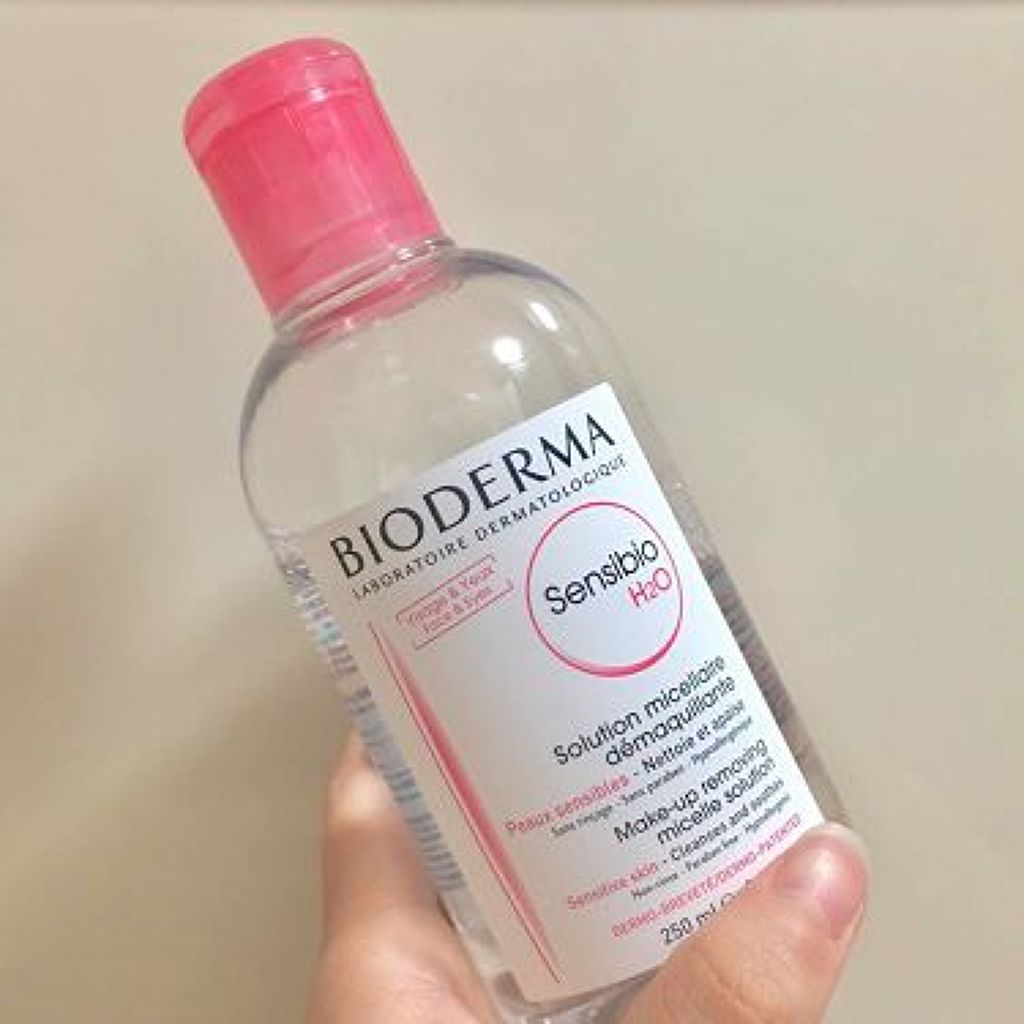水クレンジングって?おすすめ水クレンジングアイテム6選|使い方も解説!のサムネイル