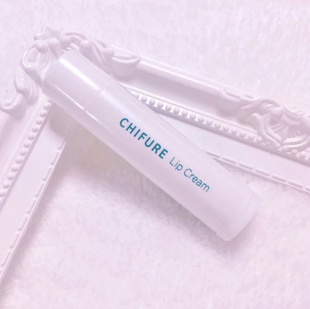 脱カサカサくちびる!高保湿なリップクリームで乾燥を防ごう♡のサムネイル