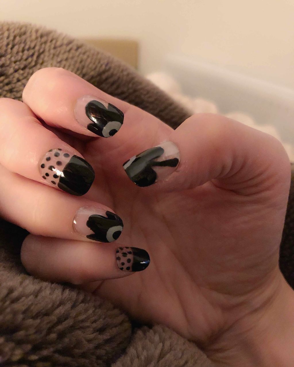 At濃密グラマラスネイルエナメル Art Collectionを使った口コミ マリメッコ風ネイルチップ 以前にどこか By Sally 普通肌 30代後半 Lips