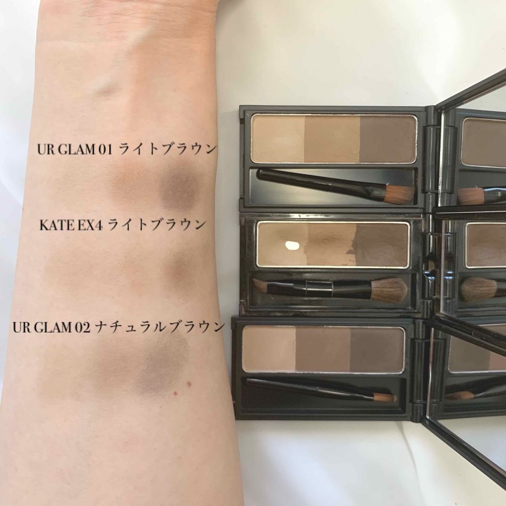 EYEBROW POWDER・110円