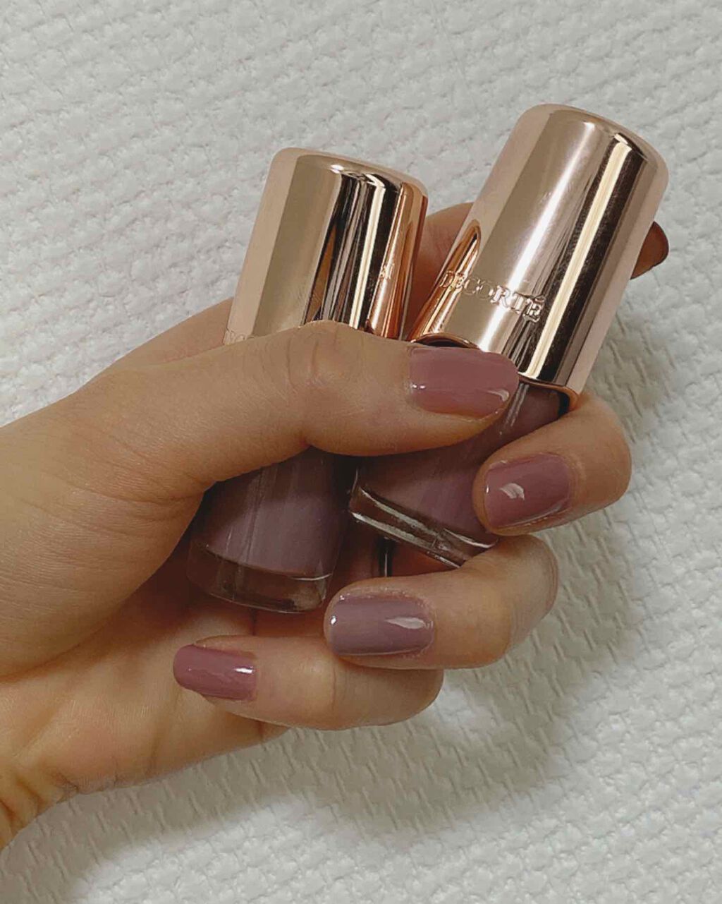 ４５ セカンド トップコート Nails Inc を使った口コミ 今日のネイルはこちらの２色 コスメデコルテ By あおい 敏感肌 30代前半 Lips