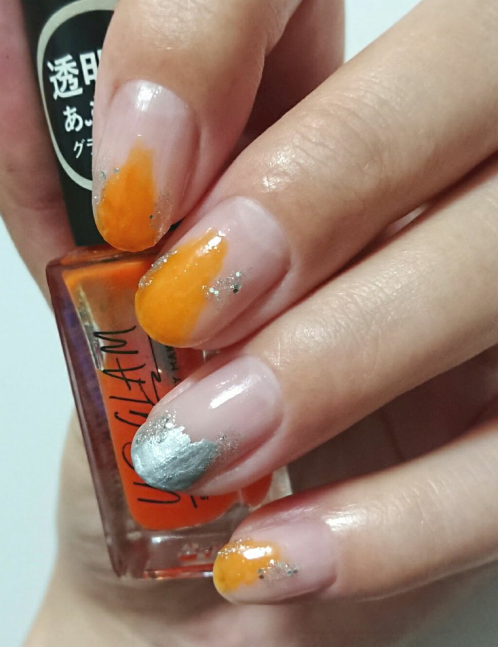 発色upベースコート デュカートを使った口コミ オレンジ塗りかけネイル 今回はポリッシュ By もちこ Lips