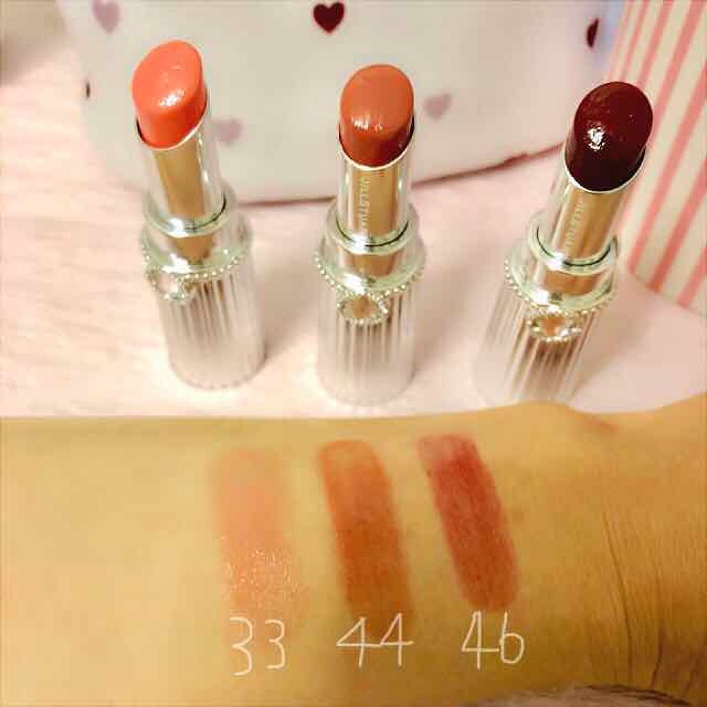 リップブロッサム 旧 Jill Stuartを使った口コミ ジルスチュアートリップブロッサムカラー左か By Akipo 乾燥肌 Lips