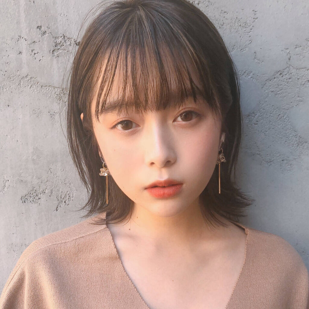 【2021年】春夏秋冬使えるブラウンメイクのやり方!パーソナルカラー別のおすすめ色も徹底解説のサムネイル