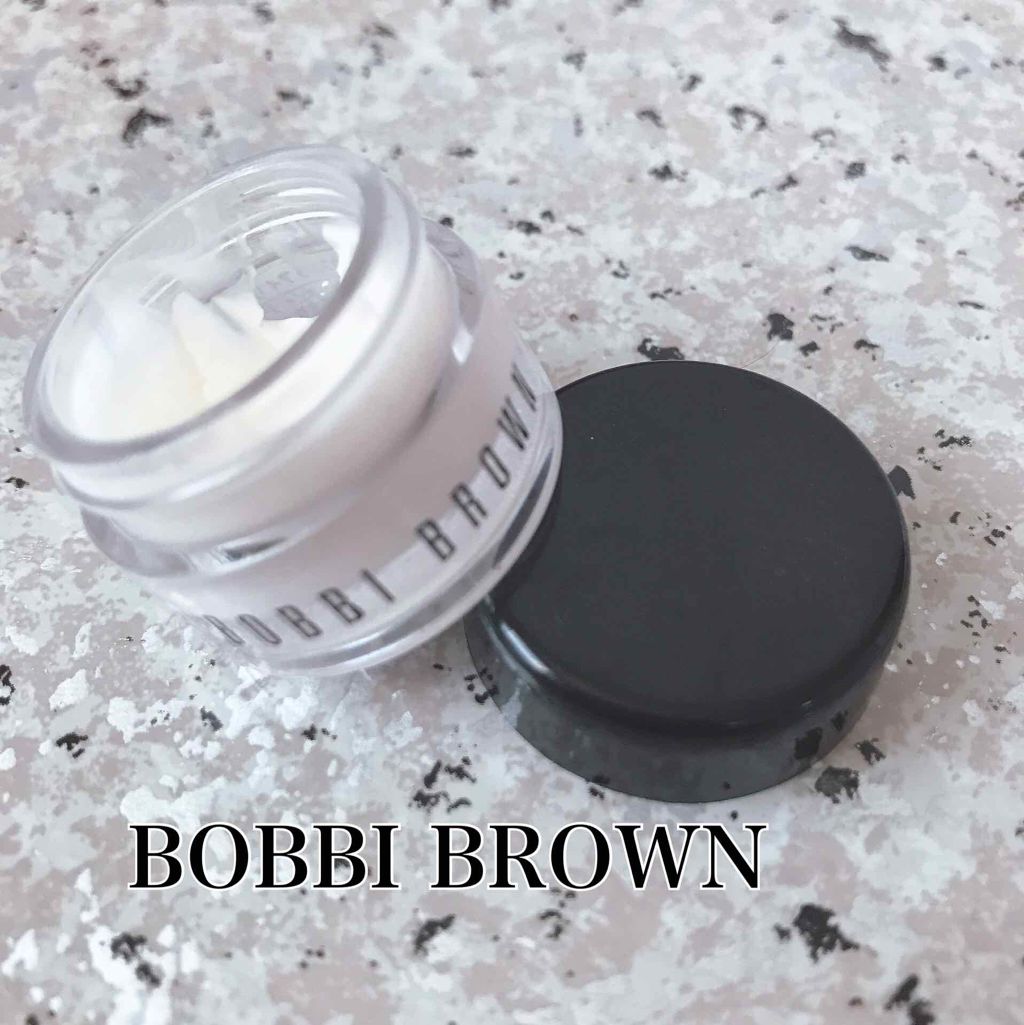 BOBBI BROWN|潤いチャージで透明感をUP