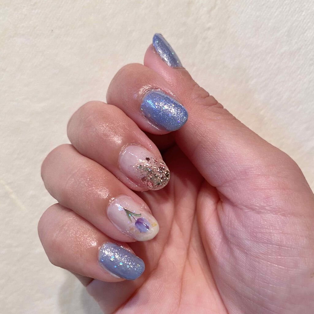 大きなリボンとざくざくのラメ 女心を刺激する Planet Nail はカラー名にも注目 Mery メリー