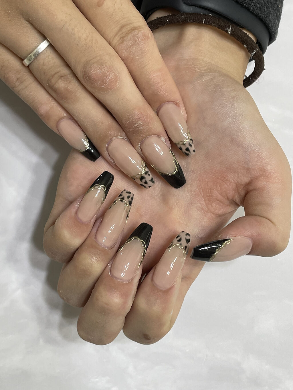 ギャルネイル 話題沸騰中のコスメ 真似したいメイク方法の口コミが8件 デパコスからプチプラまで Lips