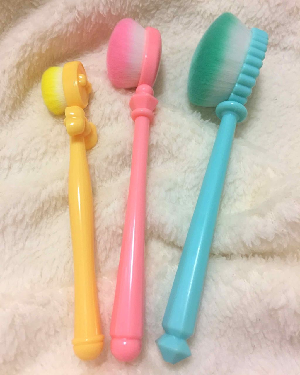 歯ブラシ型もレトロカワイイ♡