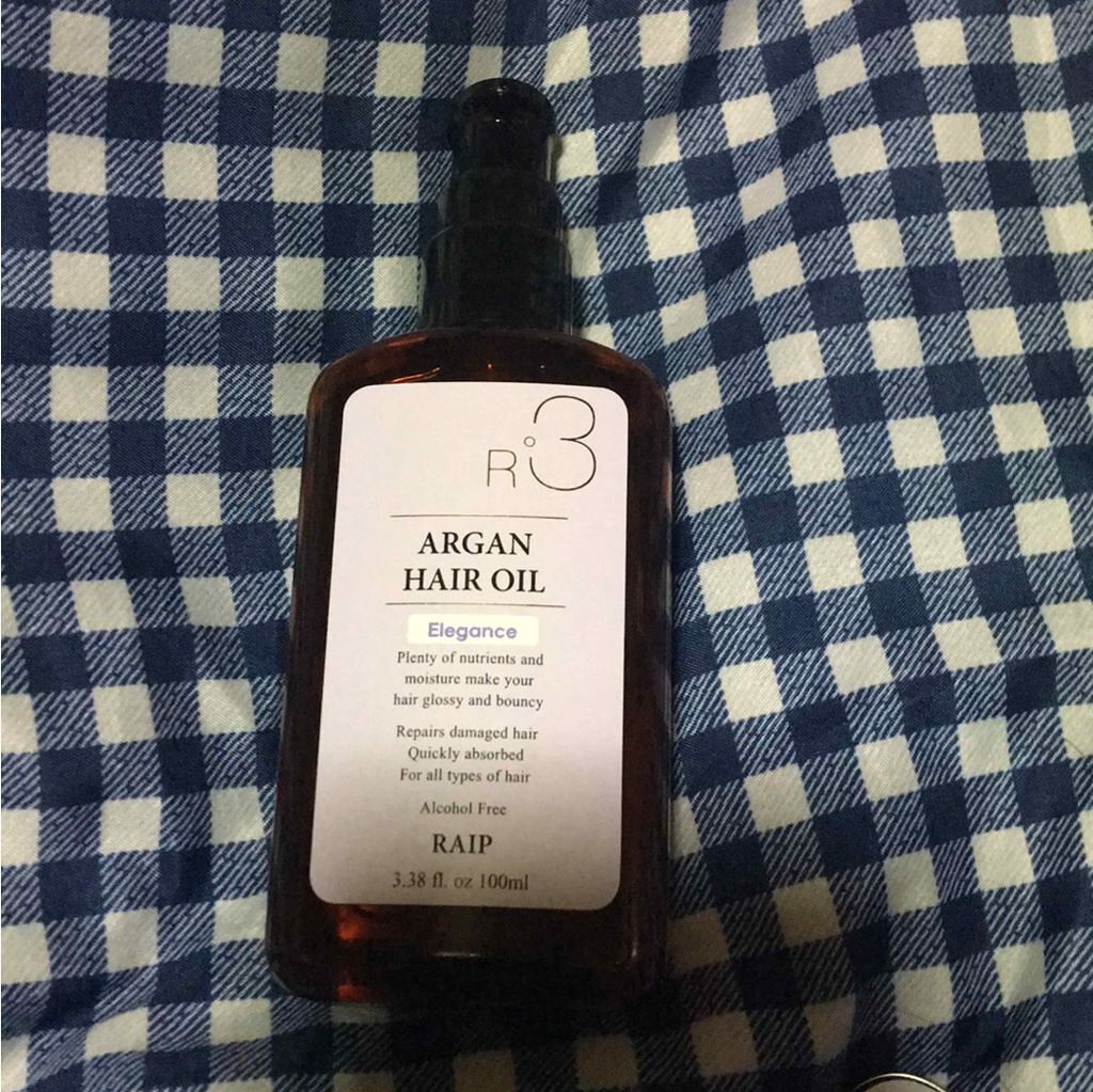 ②ヘアオイルをつける