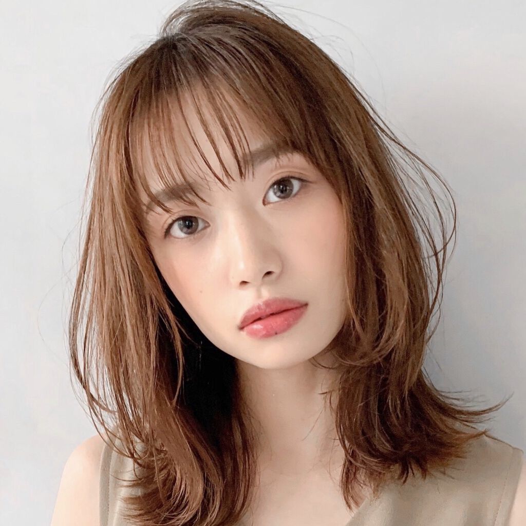 【2020年最新版】平行眉で印象チェンジ!失敗しない書き方&整え方を徹底解説のサムネイル